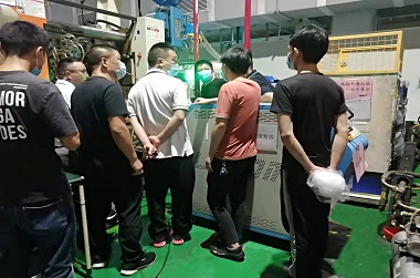 深圳富士康模具清洗現(xiàn)場